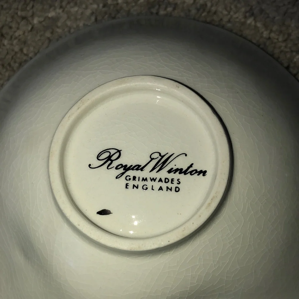 Royal Winton Grimwades England Floral Shell Shaped Trinket Dish Blue White‎